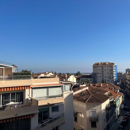 Appartement Hyeres - Centre Ville 3 Chambres 6 Personnes 4Eme Etage Escalier - Sebastien Claire Eksteriør bilde