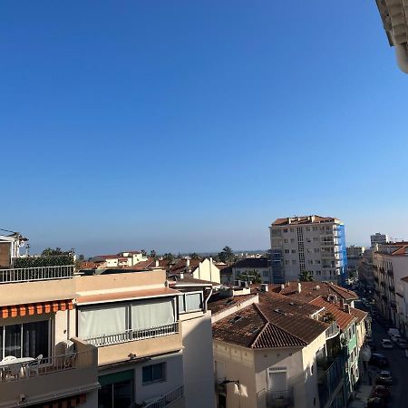 Appartement Hyeres - Centre Ville 3 Chambres 6 Personnes 4Eme Etage Escalier - Sebastien Claire Eksteriør bilde