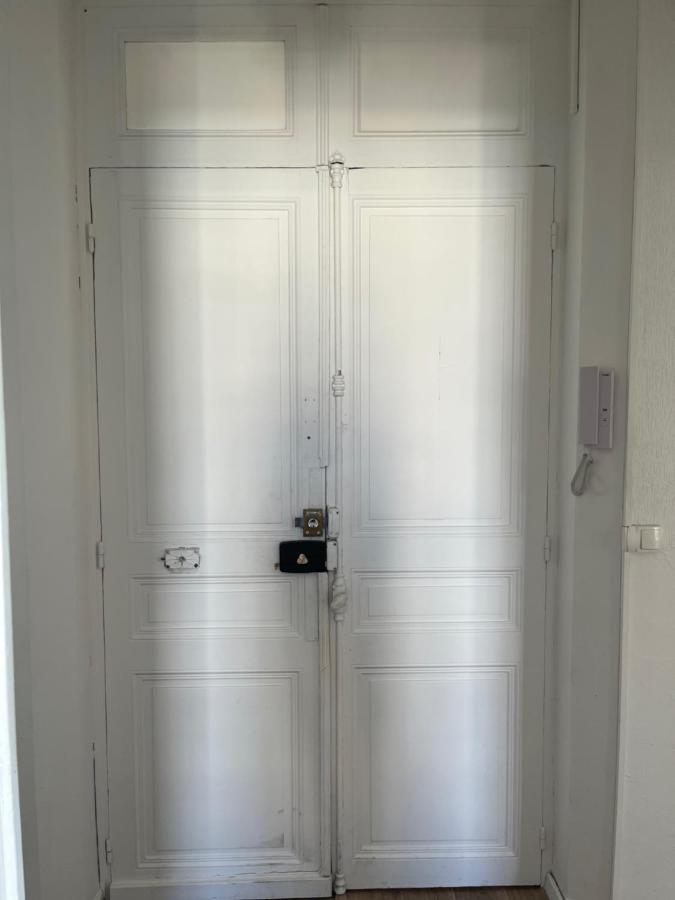 Appartement Hyeres - Centre Ville 3 Chambres 6 Personnes 4Eme Etage Escalier - Sebastien Claire Eksteriør bilde