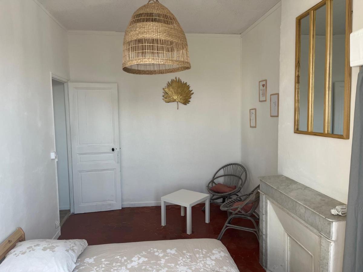 Appartement Hyeres - Centre Ville 3 Chambres 6 Personnes 4Eme Etage Escalier - Sebastien Claire Eksteriør bilde