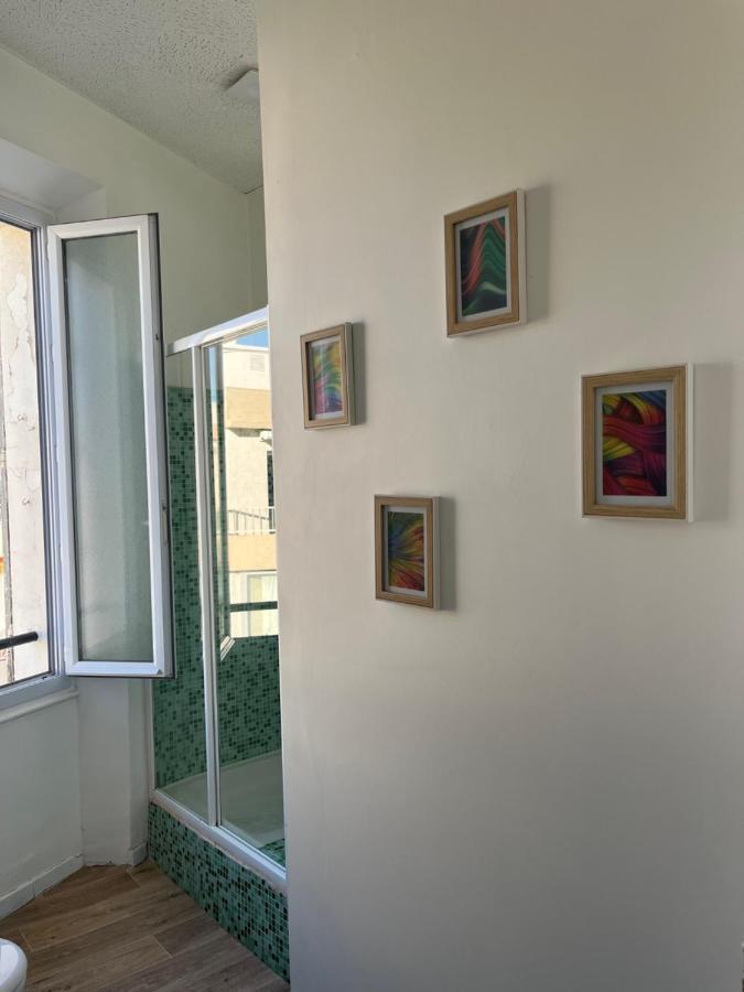 Appartement Hyeres - Centre Ville 3 Chambres 6 Personnes 4Eme Etage Escalier - Sebastien Claire Eksteriør bilde