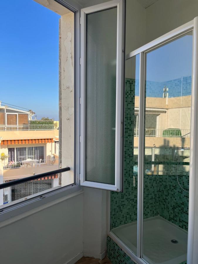 Appartement Hyeres - Centre Ville 3 Chambres 6 Personnes 4Eme Etage Escalier - Sebastien Claire Eksteriør bilde